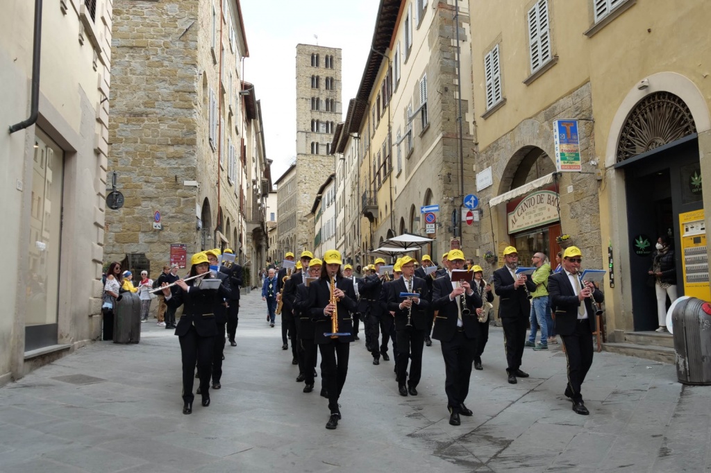 Arezzo suona la marcia della ripartenza