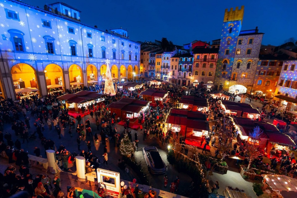 Qualcuno incassa, i cittadini si inca@@ano. Occhiali come il bercio d’un gatto, Fontemura e Città del Natale