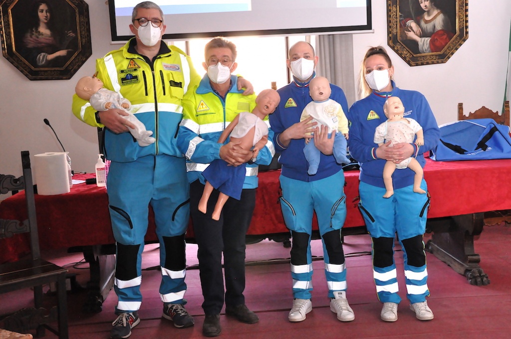 Bambini in sicurezza, alla Misericordia di Arezzo un nuovo corso pratico