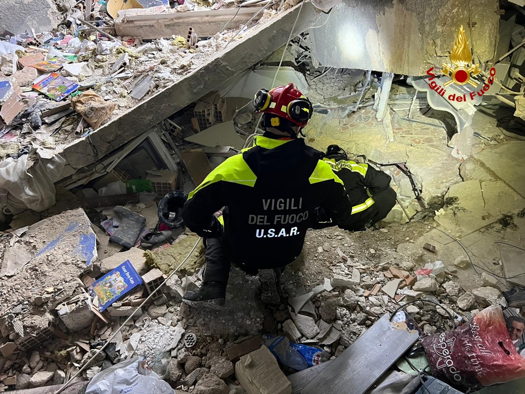 Terremoto, il team Usar ad Antiochia cerca sopravvissuti tra le macerie – Foto