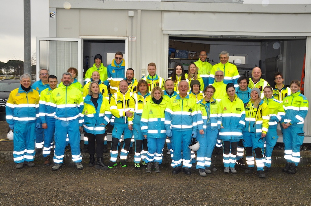 Scenari multipli di incidenti stradali, simulazioni outdoor di Protezione Civile – Foto