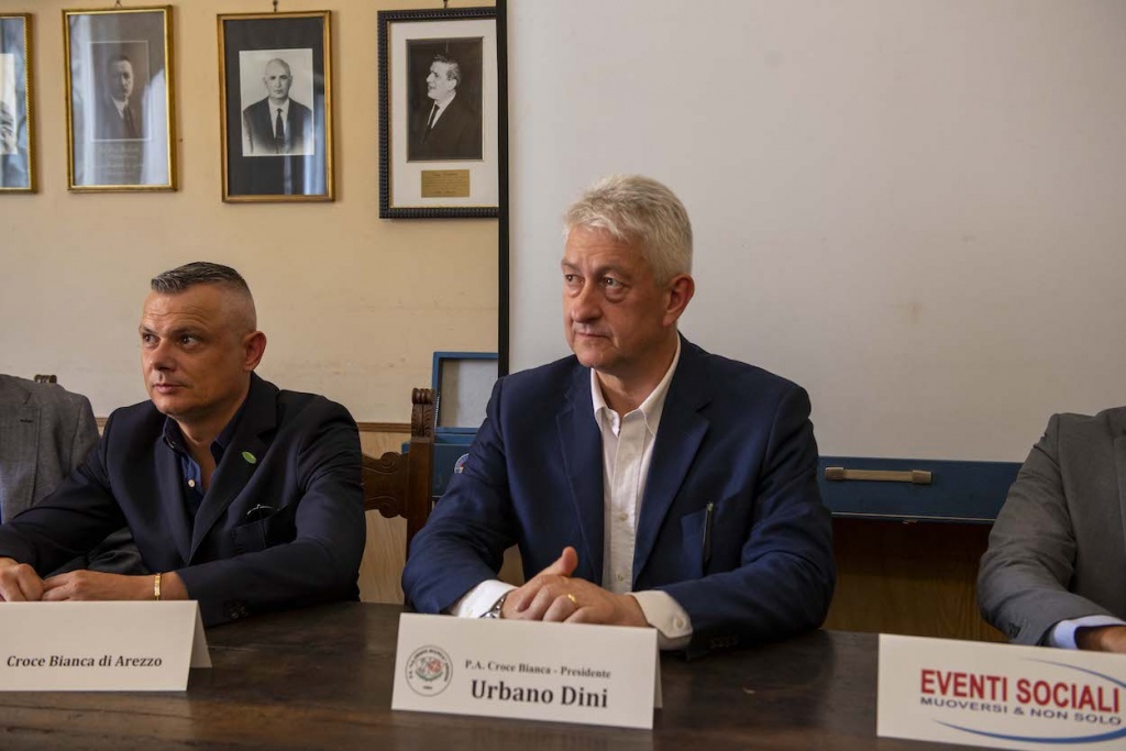 Ambulanze, Urbano Dini: “Problemi irrisolti, dare consistenza a tavolo con la Regione”