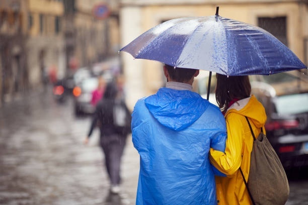 In arrivo ondata di maltempo, scatta allerta meteo