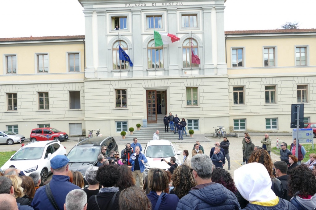 Fimer rilancia accordo, ma le carte passano a Milano. Sindacati: continua lo stato di agitazione