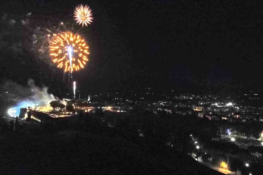 Offerta dei ceri e fuochi, Arezzo celebra il patrono san Donato