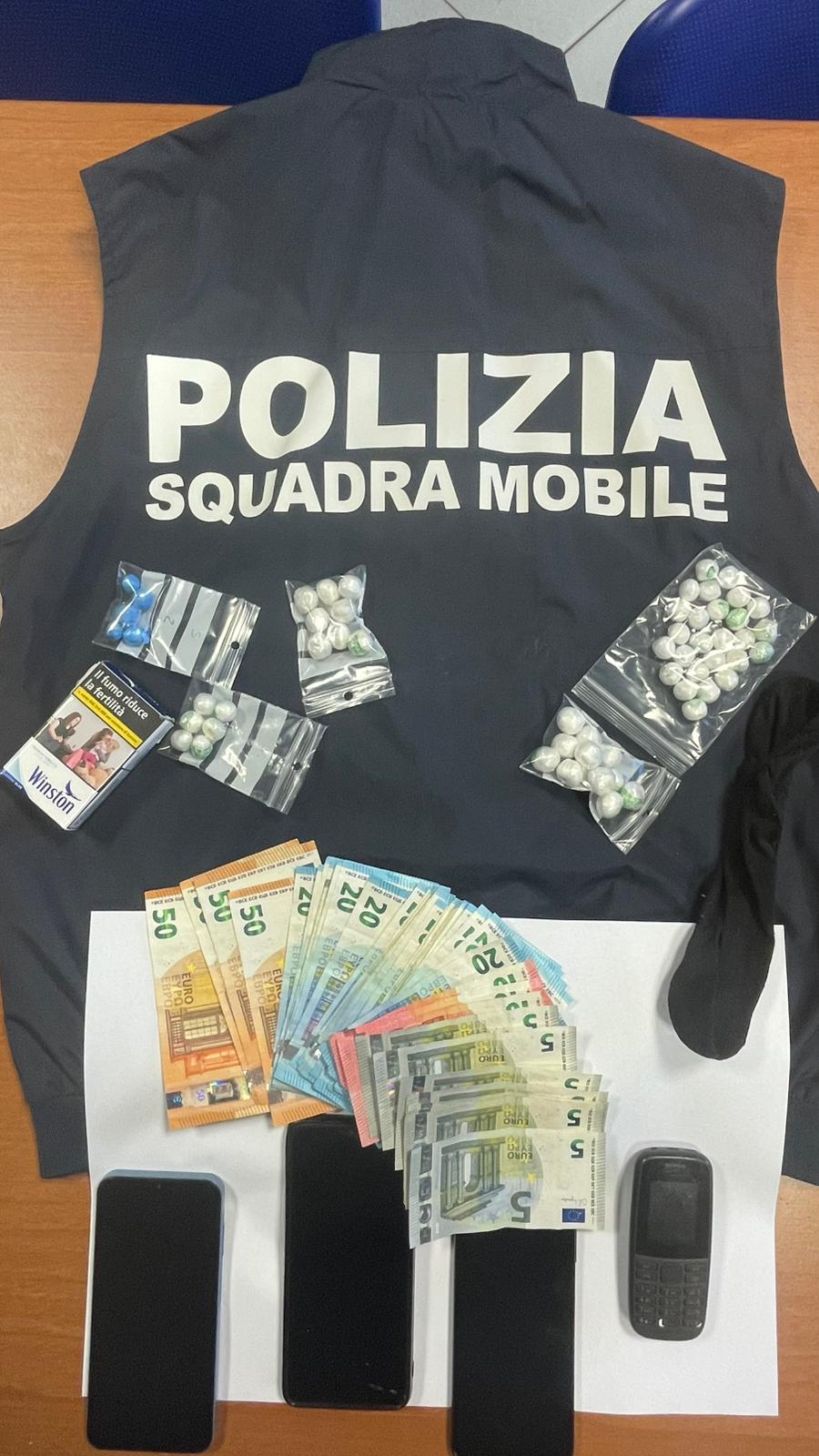 Arezzo, stretta sullo spaccio di droga: un arresto in zona Saione