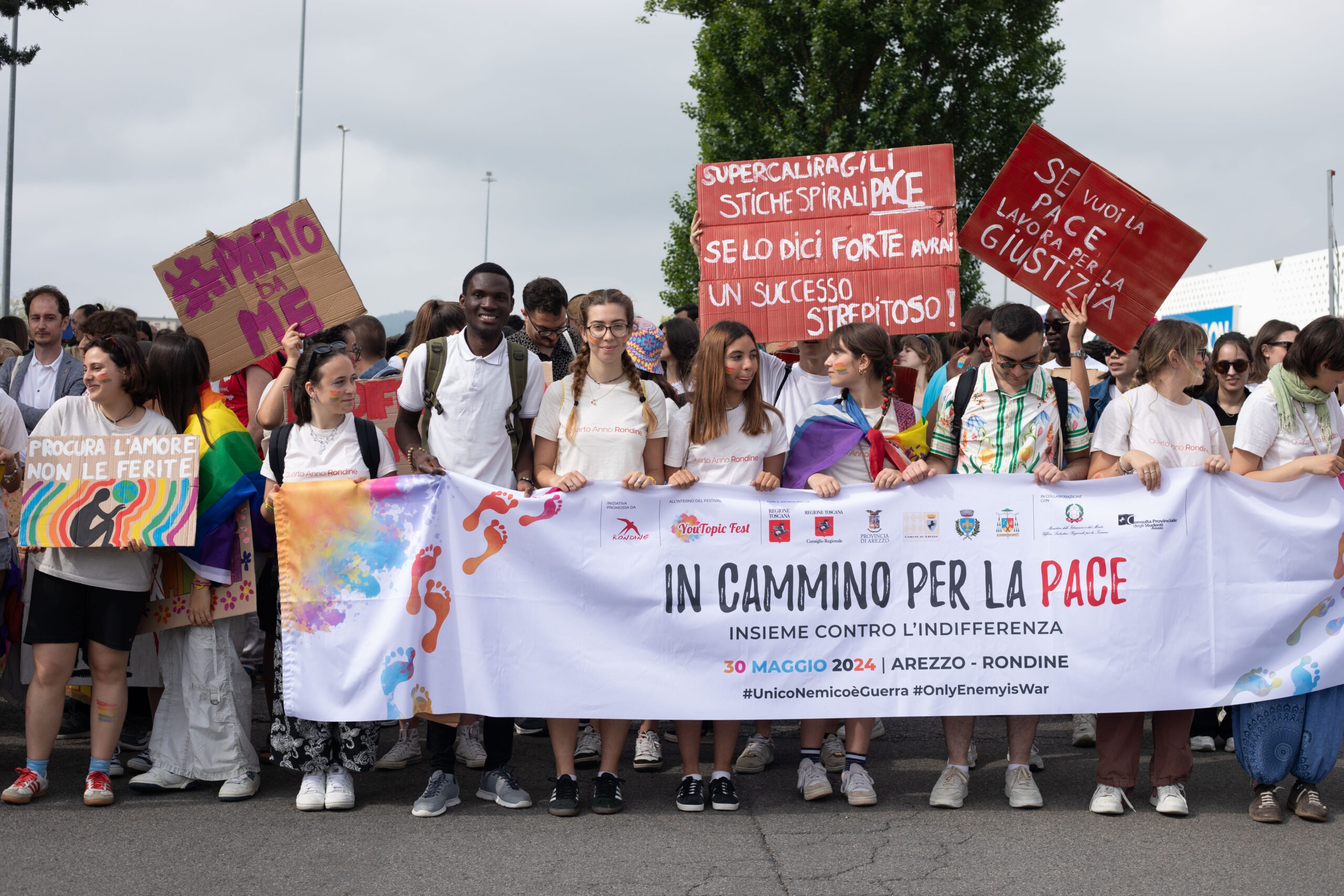 Rondine, studenti in marcia per la pace – Foto