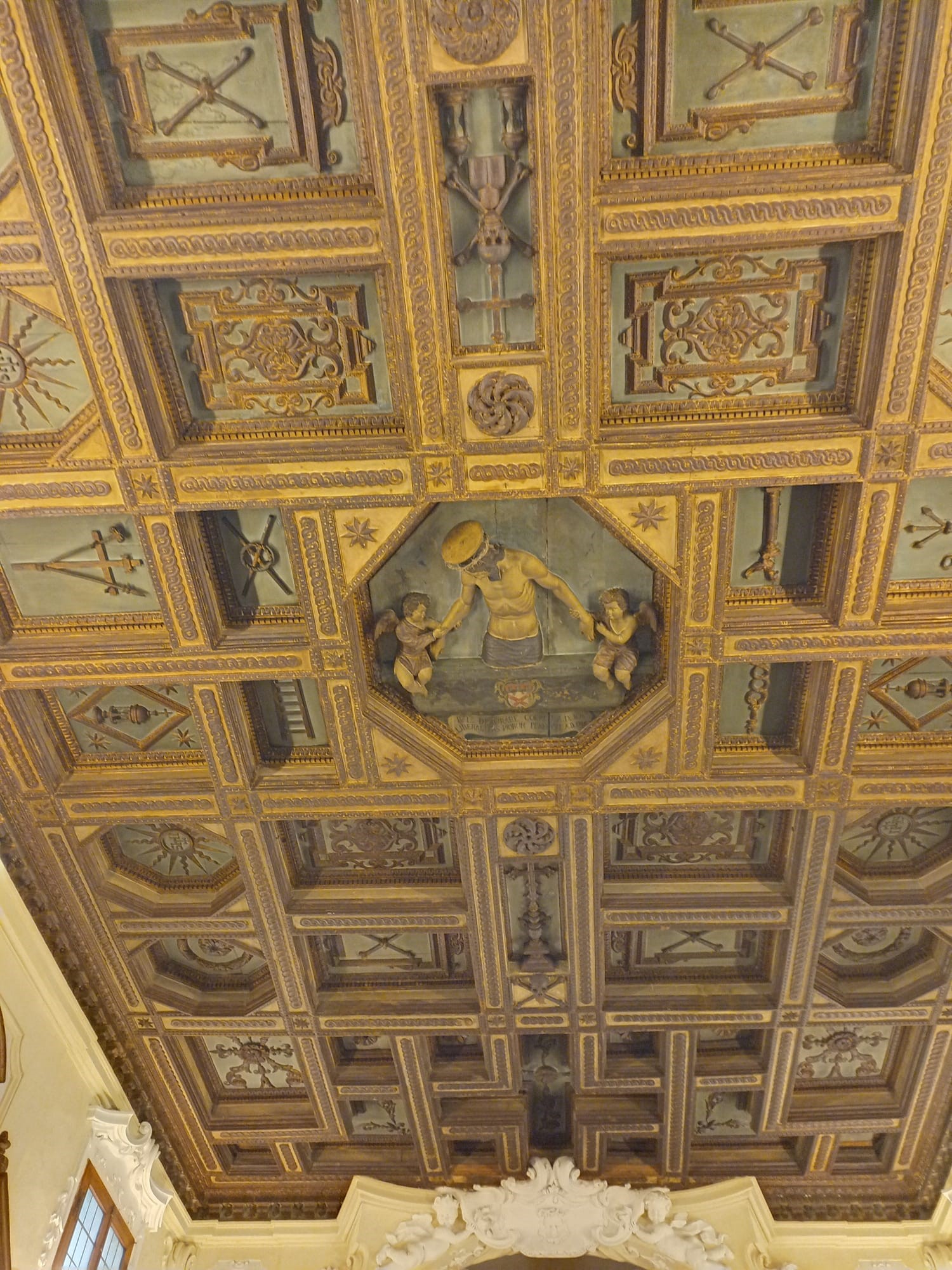 Il soffitto della Chiesa della Buona Morte si rifà il look